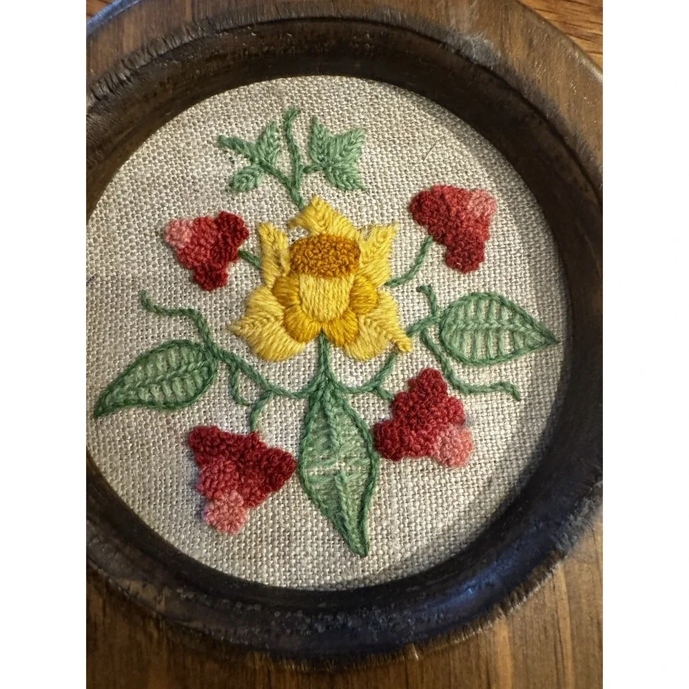 Vintage Wooden Wall Hanging‎ Hook Floral Crewel Coat Keys farmhouse 70s